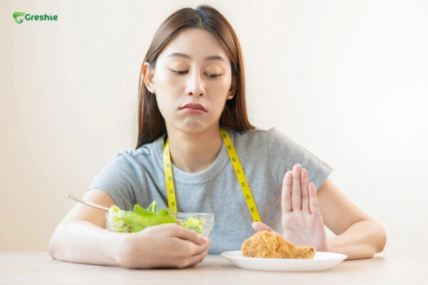 Che Do An Uong Khong Du Chat