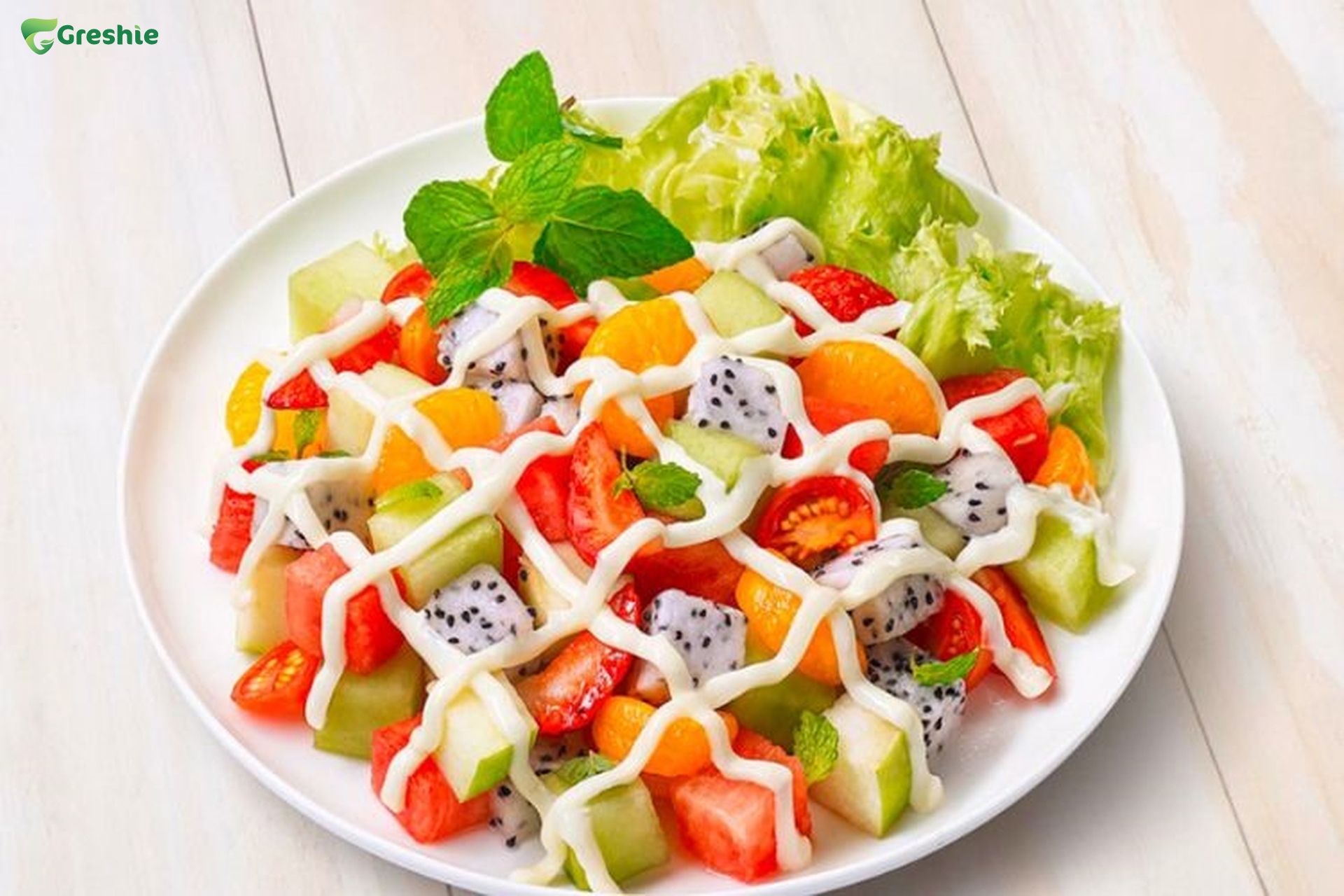 Món ăn giúp làm đẹp da: Bí quyết duy trì nhan sắc tự nhiên Salad trai cay tuoi mat
